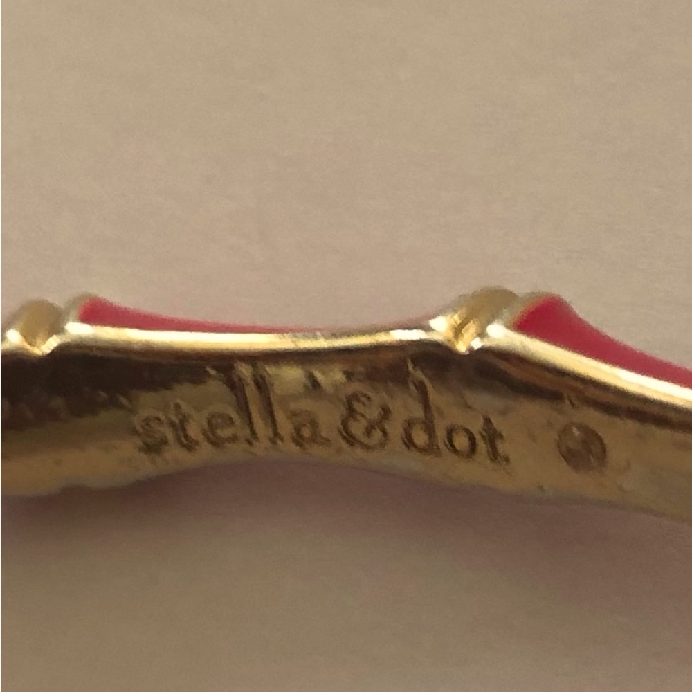 Stella & Dot Hot Pink Enamel Bangle with Gold Tone accents. NWOT. - Picture 2 of 5